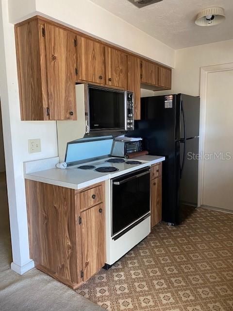 Recently Rented: $1,200 (2 beds, 1 baths, 908 Square Feet)