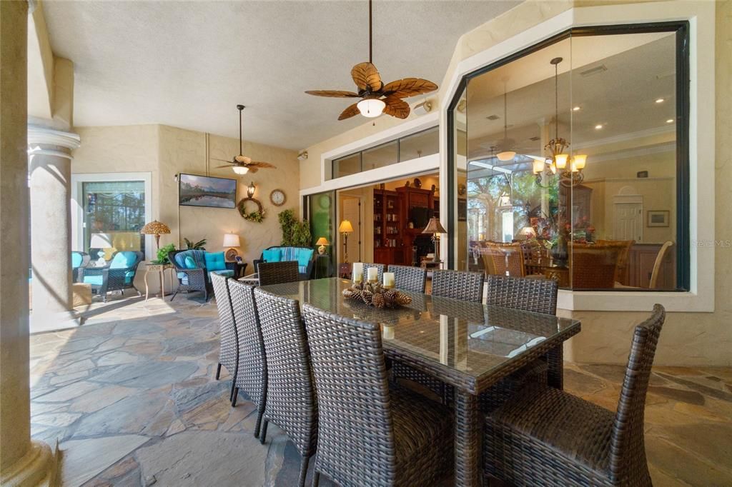 Recently Sold: $915,000 (4 beds, 4 baths, 3600 Square Feet)