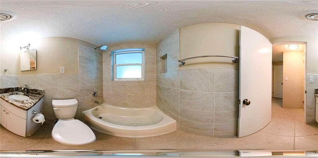 Недавно арендовано: $1,900 (2 спален, 2 ванн, 1068 Квадратных фут)