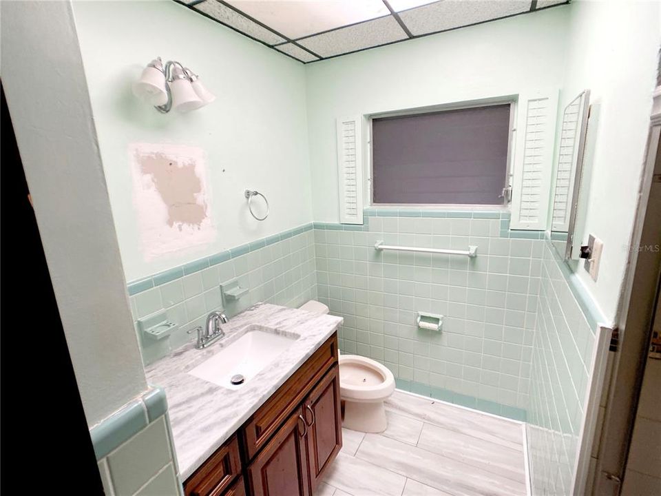 最近售出: $239,950 (3 贝兹, 1 浴室, 1236 平方英尺)