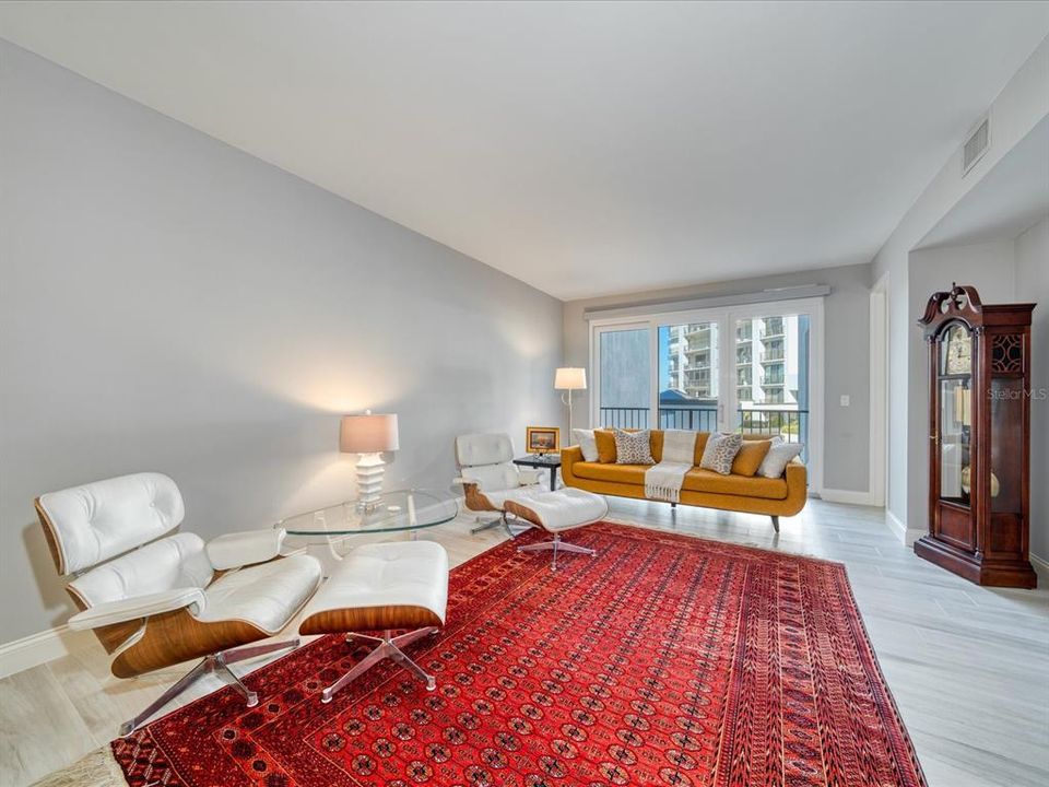 Recently Sold: $497,500 (2 beds, 2 baths, 1555 Square Feet)