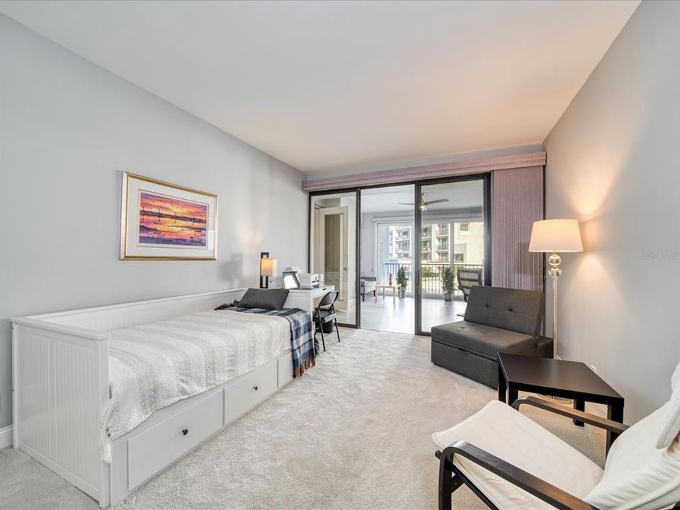 Recently Sold: $497,500 (2 beds, 2 baths, 1555 Square Feet)