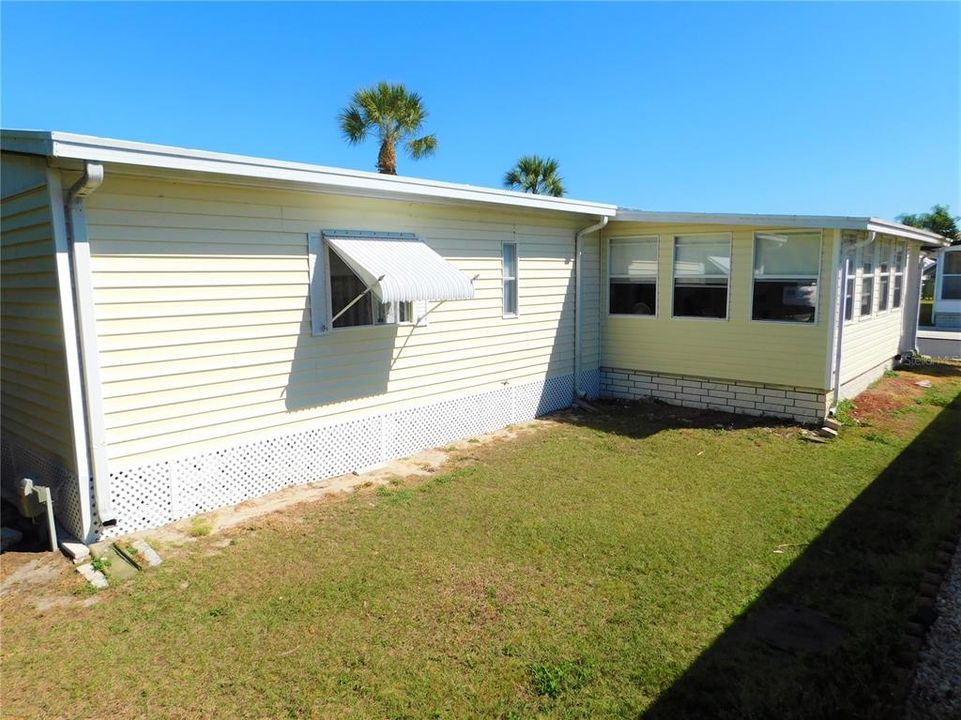 Recently Sold: $96,000 (2 beds, 2 baths, 1056 Square Feet)