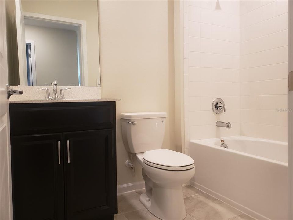 最近租的: $2,000 (3 贝兹, 2 浴室, 1432 平方英尺)