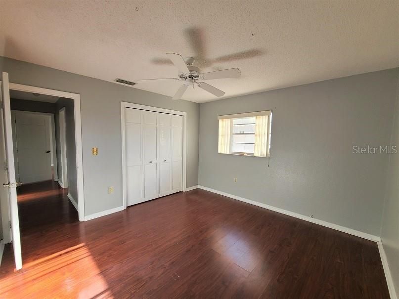 Recently Rented: $1,900 (3 beds, 2 baths, 1534 Square Feet)