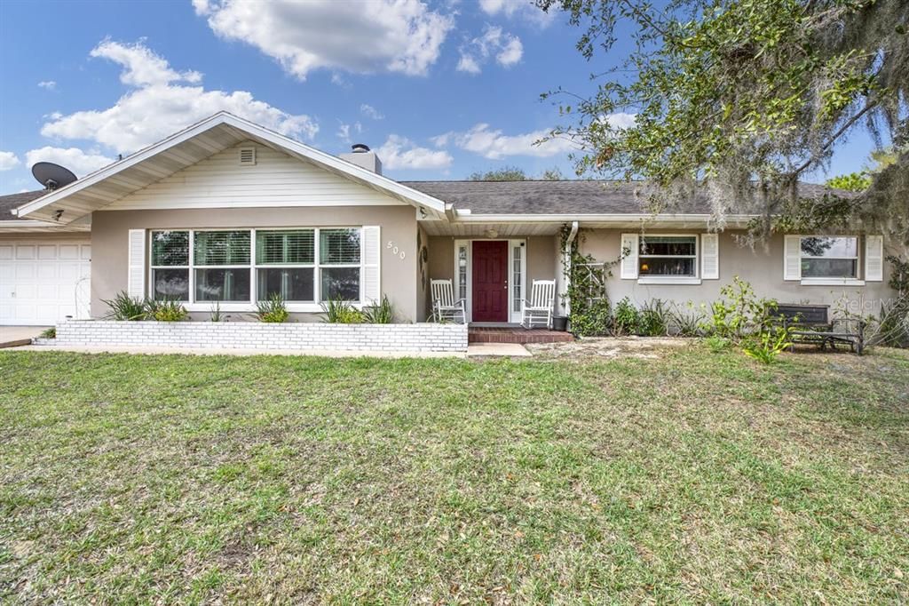 Recently Sold: $330,000 (4 beds, 2 baths, 1922 Square Feet)