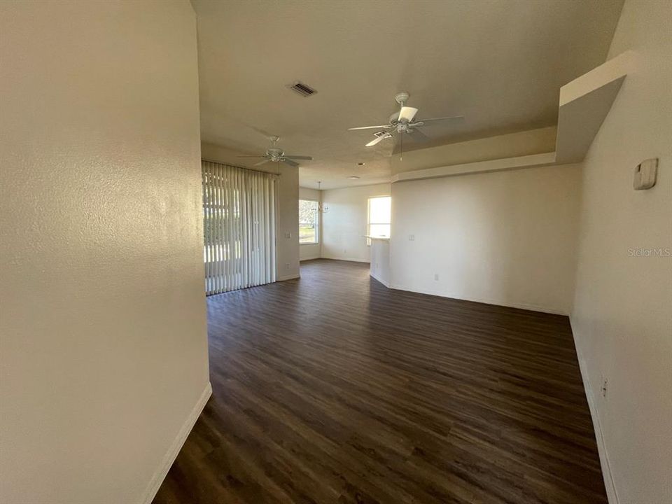 Recently Rented: $1,600 (2 beds, 2 baths, 1282 Square Feet)