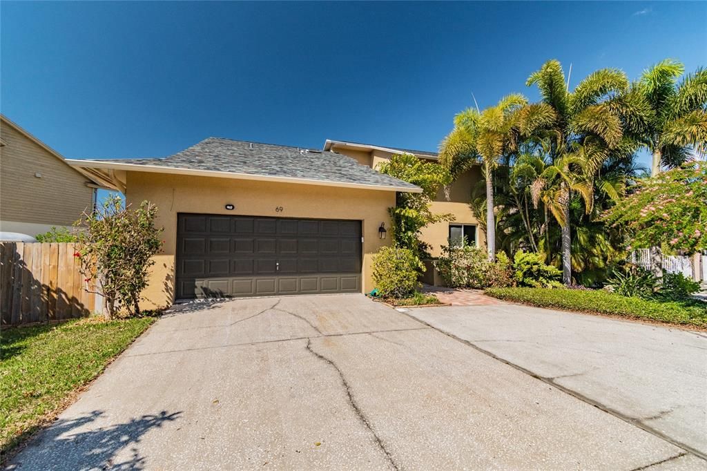 Recently Sold: $949,900 (5 beds, 3 baths, 3094 Square Feet)