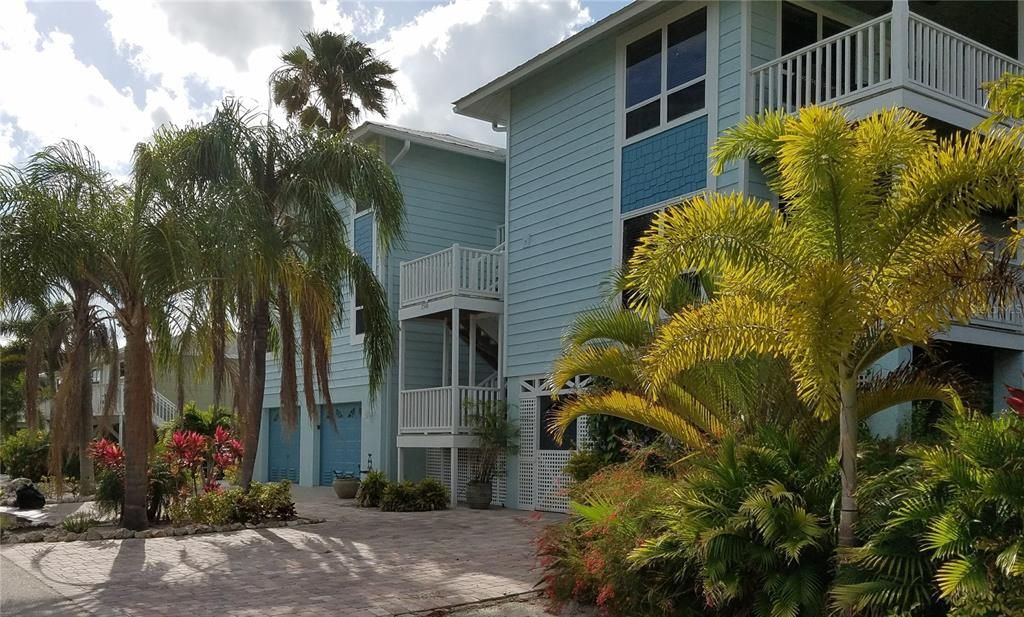 Recently Sold: $2,295,000 (0 beds, 0 baths, 2820 Square Feet)