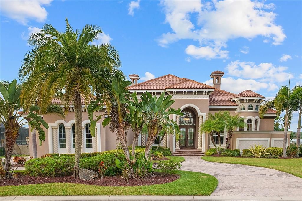 Recently Sold: $1,800,000 (6 beds, 5 baths, 5384 Square Feet)