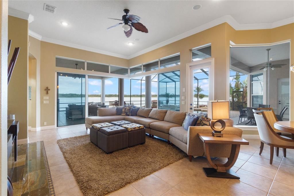 Recently Sold: $1,800,000 (6 beds, 5 baths, 5384 Square Feet)