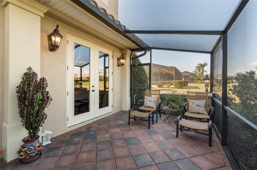 Recently Sold: $1,650,000 (4 beds, 3 baths, 5488 Square Feet)