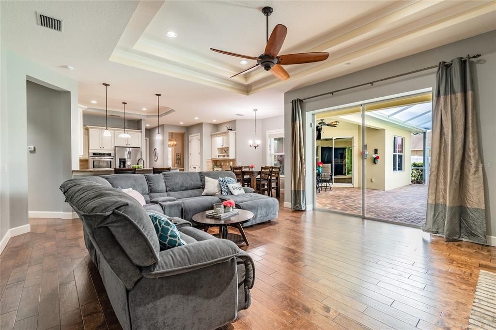 Recently Sold: $1,250,000 (4 beds, 3 baths, 3257 Square Feet)
