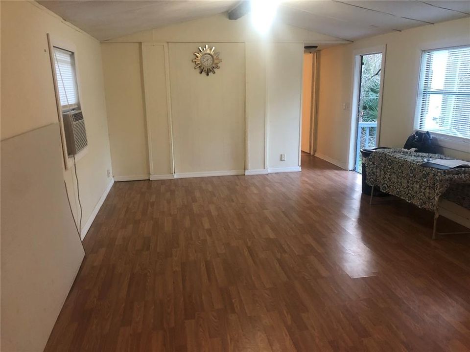 Recently Rented: $800 (2 beds, 2 baths, 846 Square Feet)