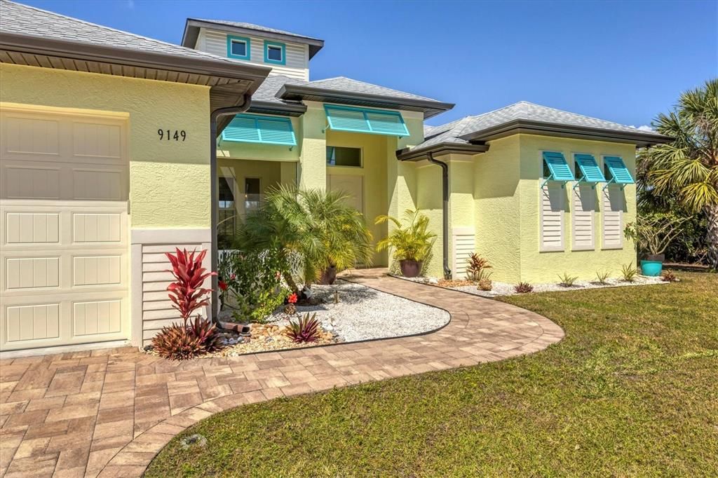 Recently Sold: $979,000 (3 beds, 2 baths, 1979 Square Feet)