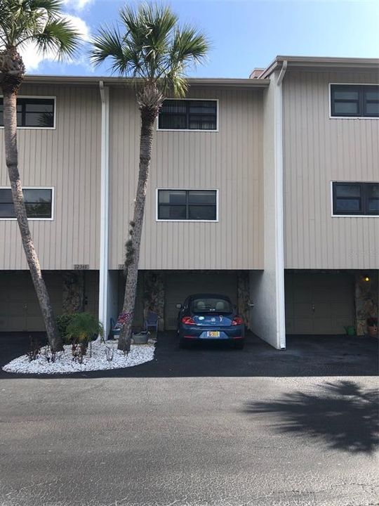 Recently Sold: $479,000 (2 beds, 2 baths, 1450 Square Feet)