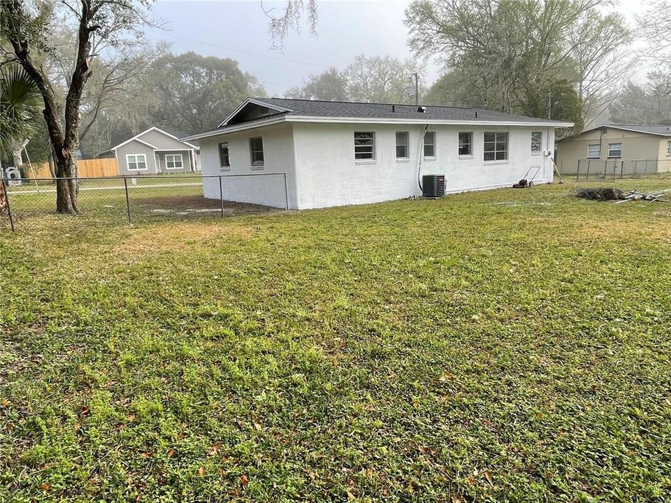 Recently Sold: $216,000 (3 beds, 2 baths, 1000 Square Feet)