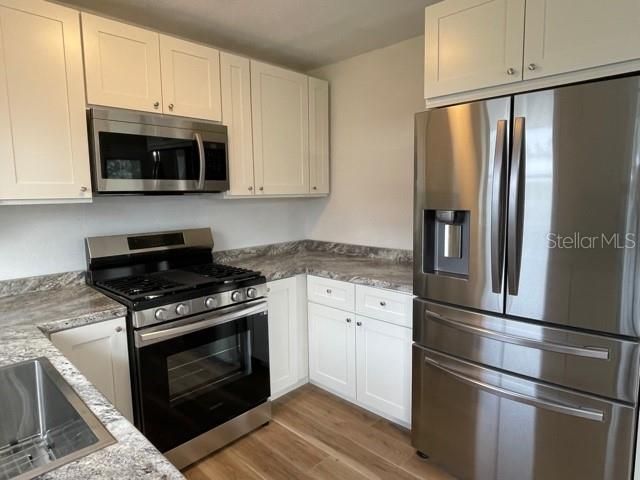 Recently Sold: $216,000 (3 beds, 2 baths, 1000 Square Feet)