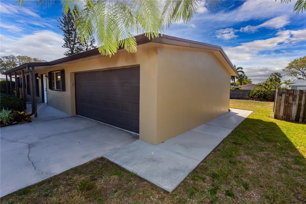 Recently Sold: $429,000 (3 beds, 2 baths, 1481 Square Feet)