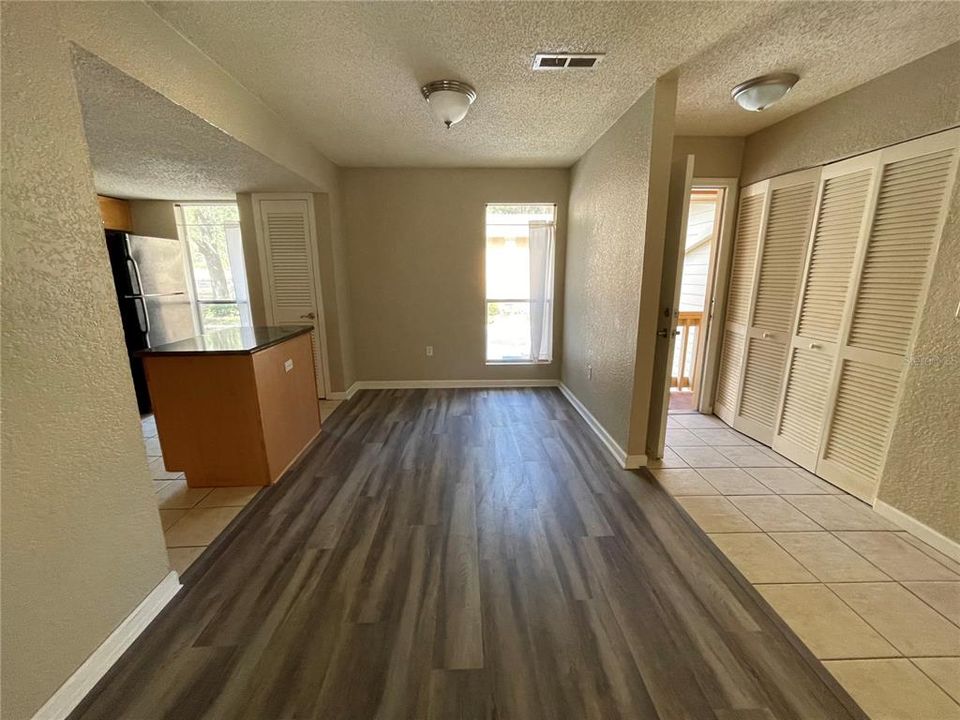 Recently Sold: $98,000 (1 beds, 1 baths, 760 Square Feet)