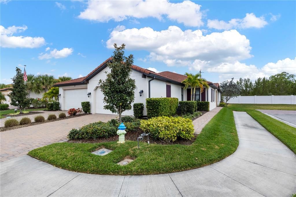 Recently Sold: $454,000 (3 beds, 2 baths, 1708 Square Feet)