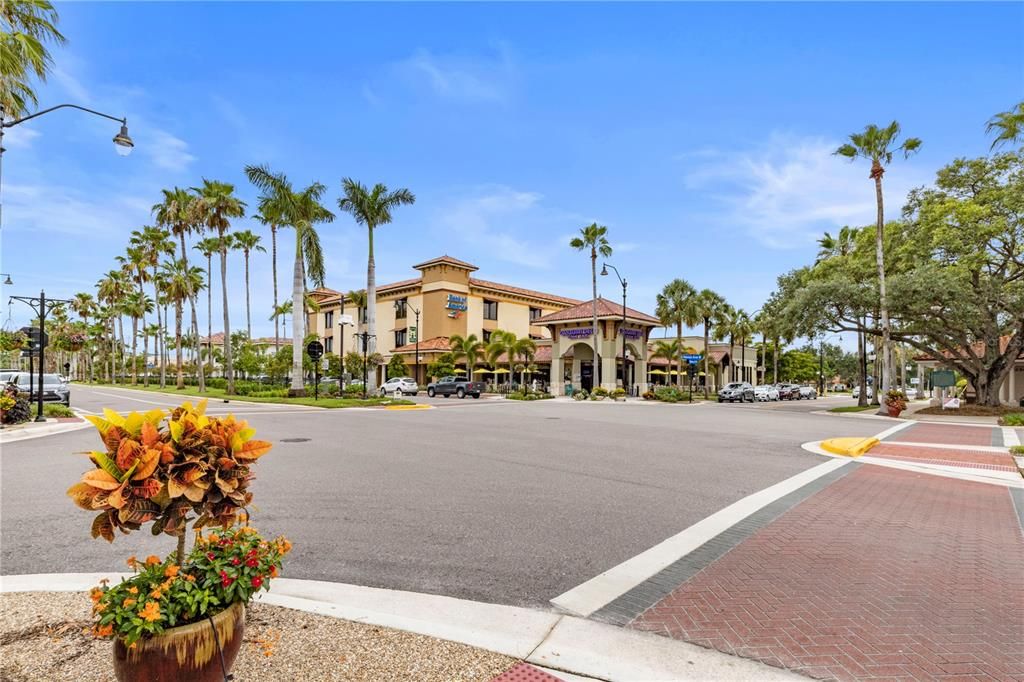 Recently Sold: $454,000 (3 beds, 2 baths, 1708 Square Feet)