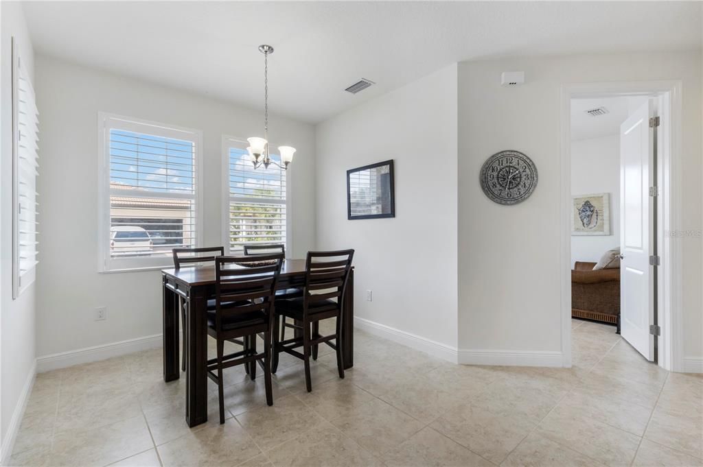 Recently Sold: $454,000 (3 beds, 2 baths, 1708 Square Feet)