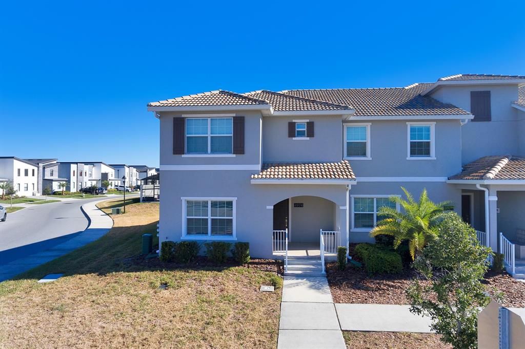 Recently Sold: $520,000 (5 beds, 4 baths, 2168 Square Feet)