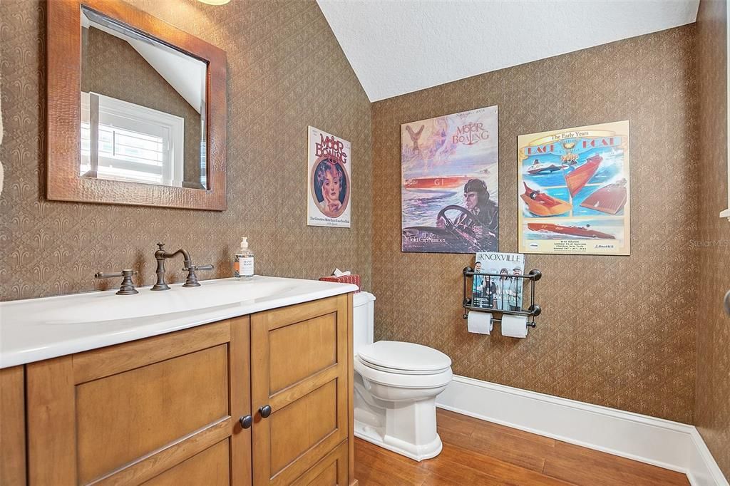 最近售出: $1,900,000 (3 贝兹, 3 浴室, 4297 平方英尺)