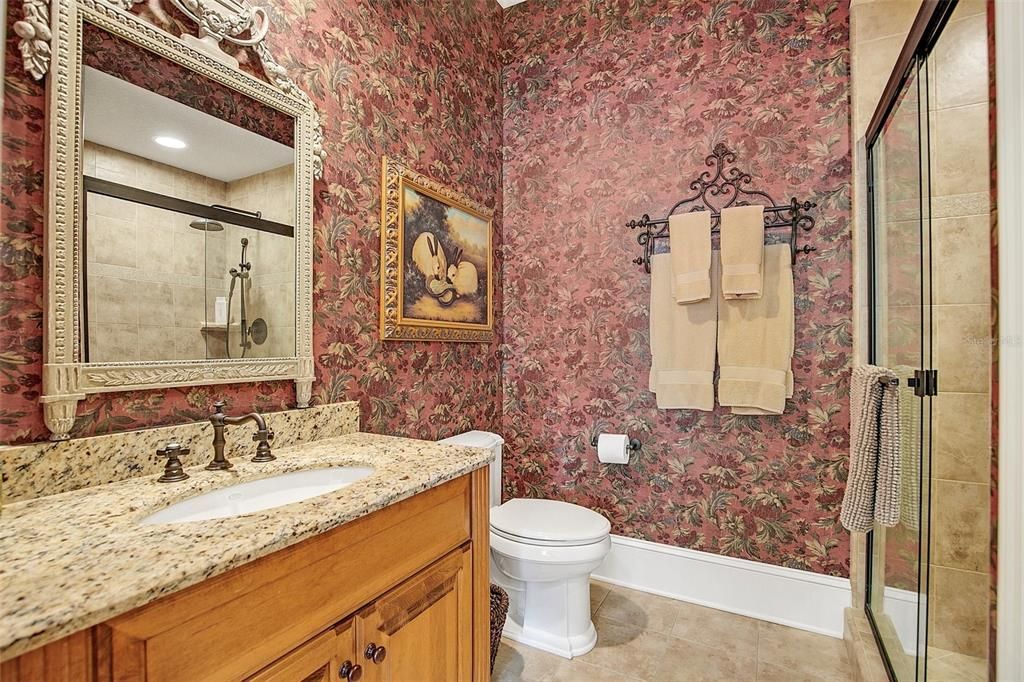 最近售出: $1,900,000 (3 贝兹, 3 浴室, 4297 平方英尺)