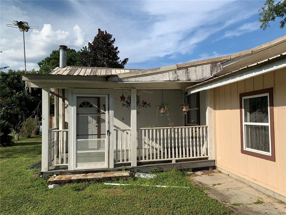 Recently Sold: $249,000 (2 beds, 2 baths, 1500 Square Feet)