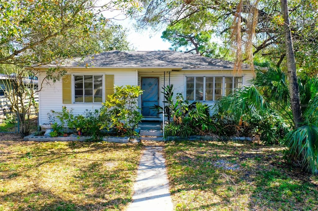 Recently Sold: $350,000 (0 beds, 0 baths, 1476 Square Feet)