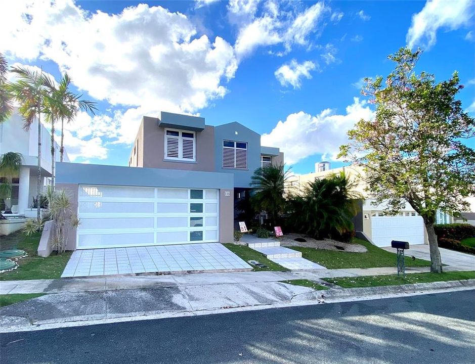 Vendido Recientemente: $585,000 (6 camas, 3 baños, 3173 Pies cuadrados)