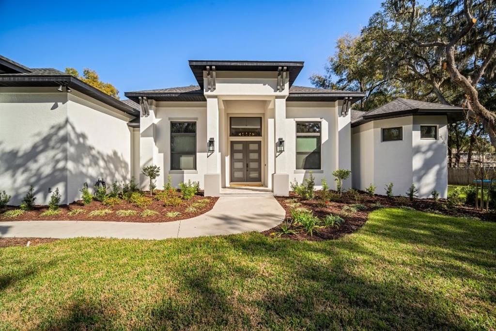 Recently Sold: $1,300,000 (4 beds, 3 baths, 3923 Square Feet)