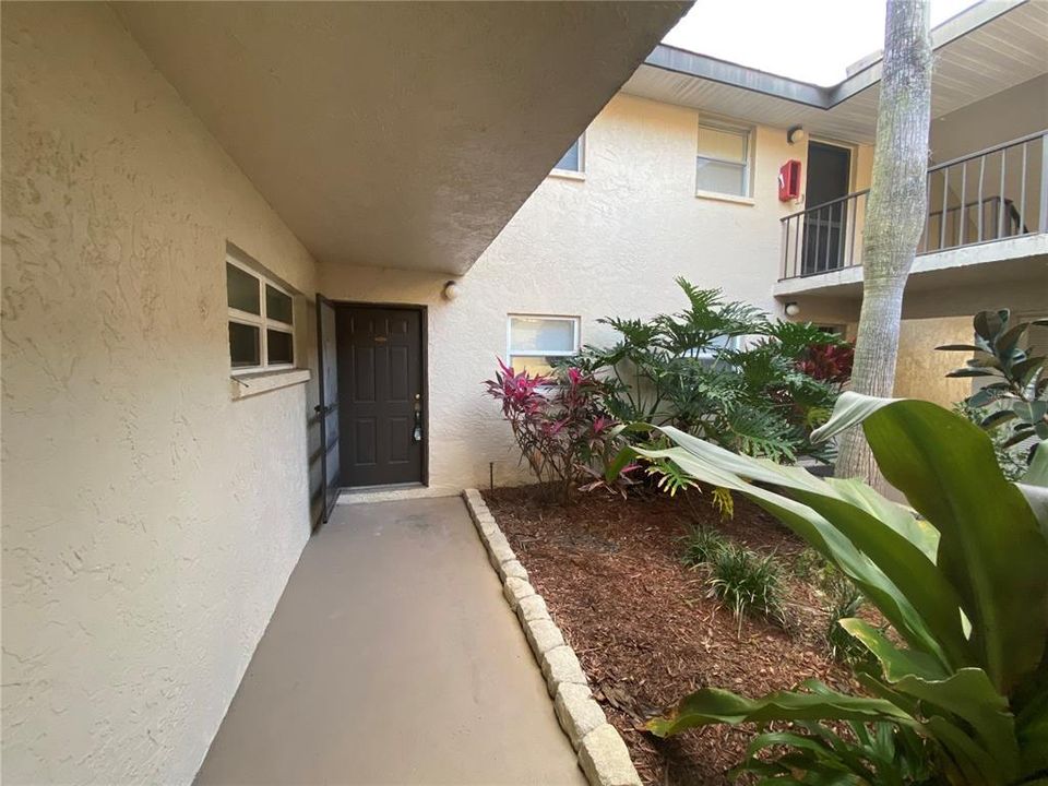 Recently Rented: $1,495 (2 beds, 2 baths, 950 Square Feet)