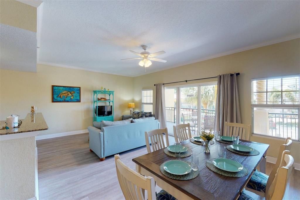 Recently Sold: $485,000 (2 beds, 2 baths, 1005 Square Feet)