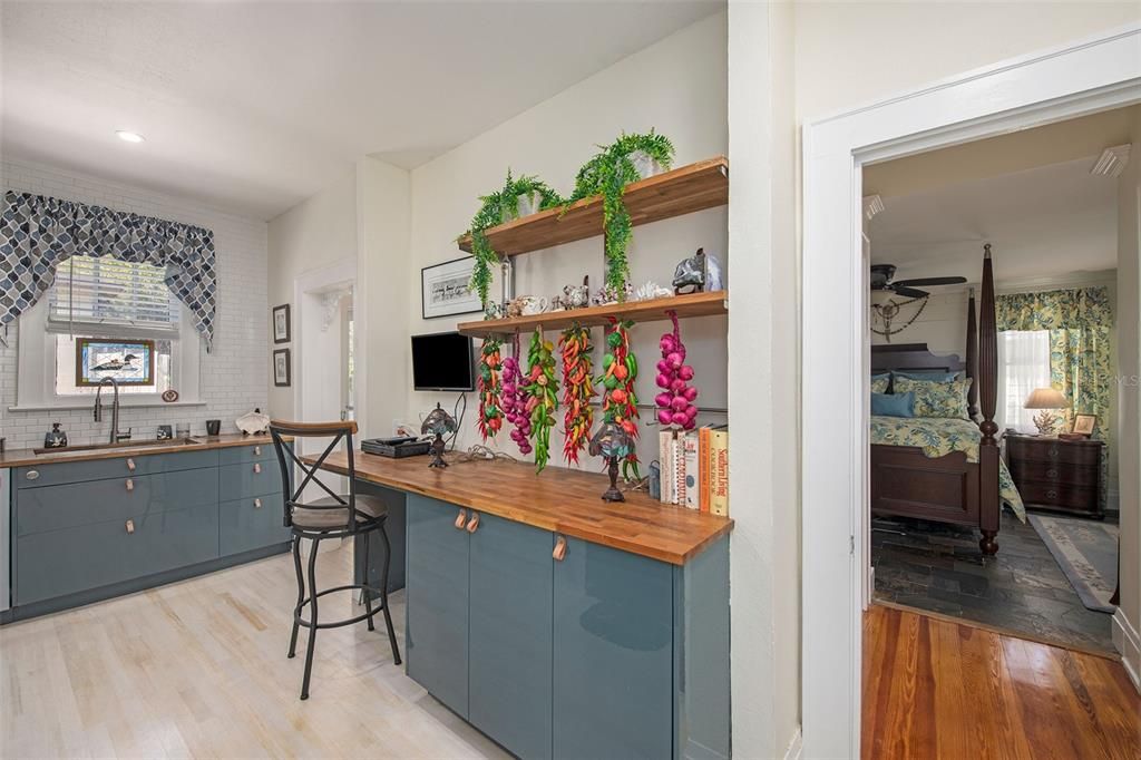 Recently Sold: $248,000 (2 beds, 2 baths, 1332 Square Feet)