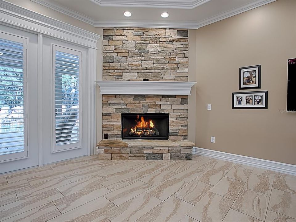 STUNNING! CROWN MOLDING THROUGHOUT THIS HOME -- EVEN THE CLOSETS!