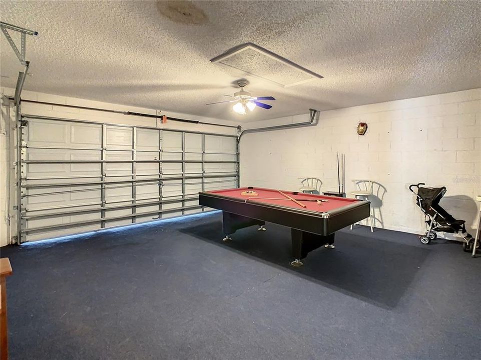 Garage/ Pool room
