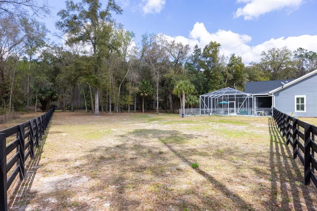 Recently Sold: $525,000 (3 beds, 2 baths, 2000 Square Feet)