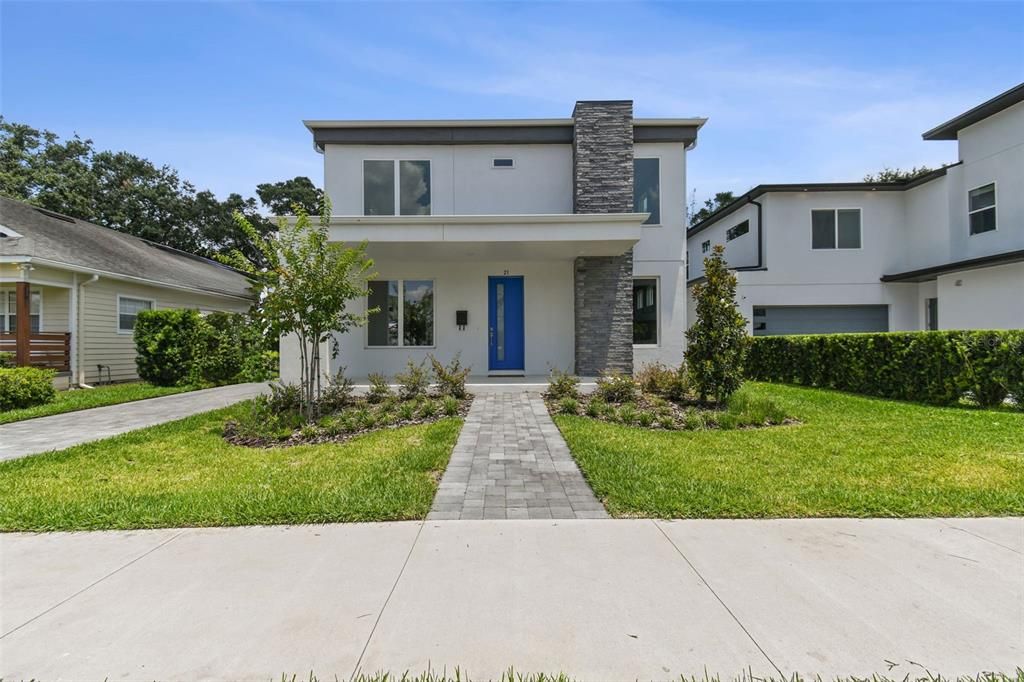 Recently Sold: $849,990 (5 beds, 3 baths, 2327 Square Feet)