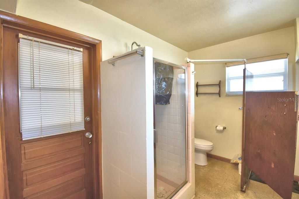 最近售出: $139,000 (2 贝兹, 2 浴室, 1225 平方英尺)