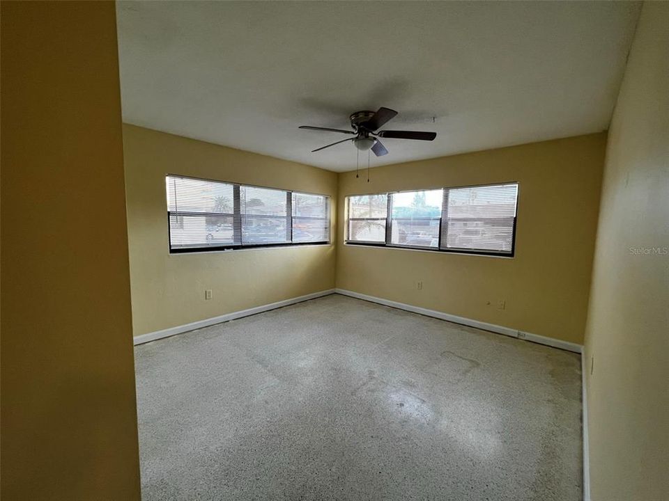 Recently Rented: $1,500 (2 beds, 1 baths, 1000 Square Feet)