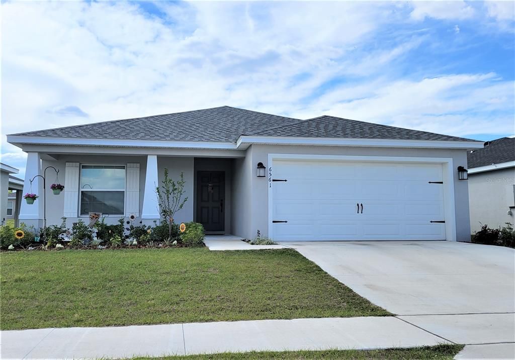 Recently Sold: $340,000 (4 beds, 2 baths, 1717 Square Feet)