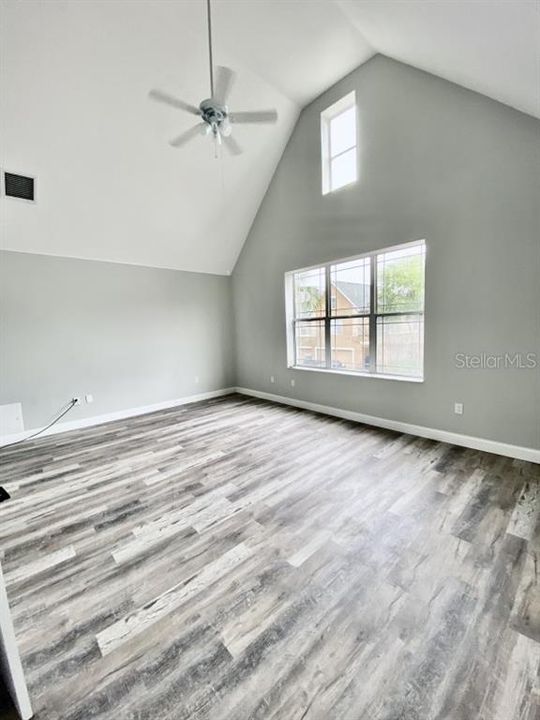 Recently Sold: $368,000 (3 beds, 2 baths, 1685 Square Feet)