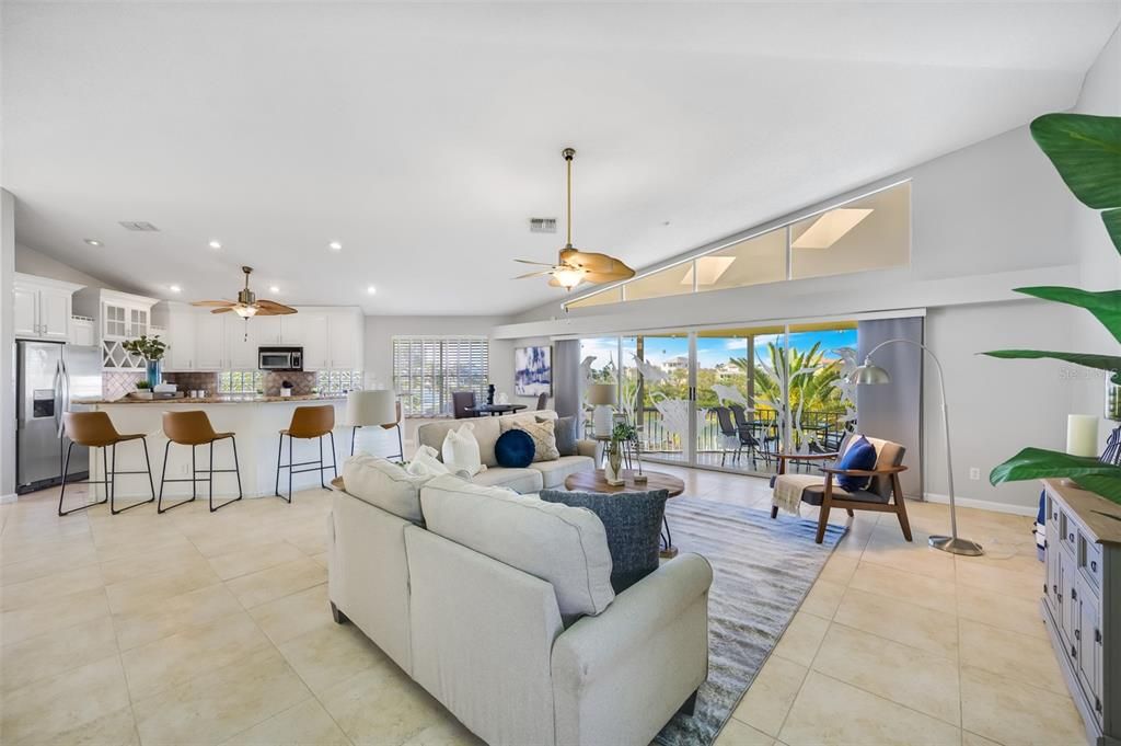 Recently Sold: $1,250,000 (5 beds, 4 baths, 4042 Square Feet)