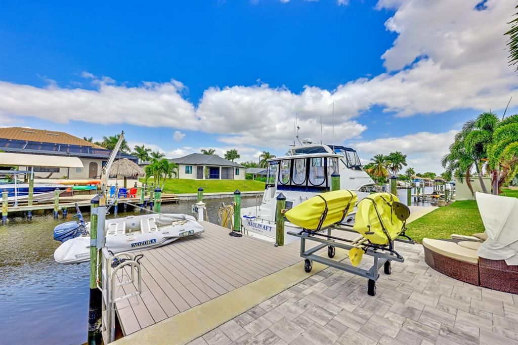 Recently Sold: $1,850,000 (3 beds, 2 baths, 2507 Square Feet)