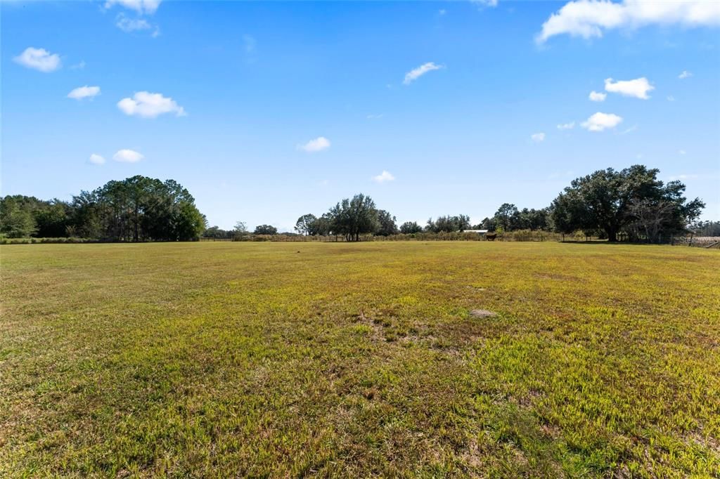 For Sale: $1,785,000 (4.85 acres)
