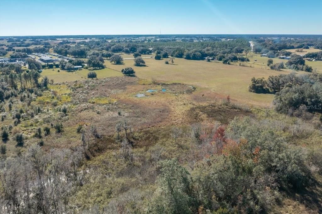 На продажу: $3,995,000 (6.77 acres)