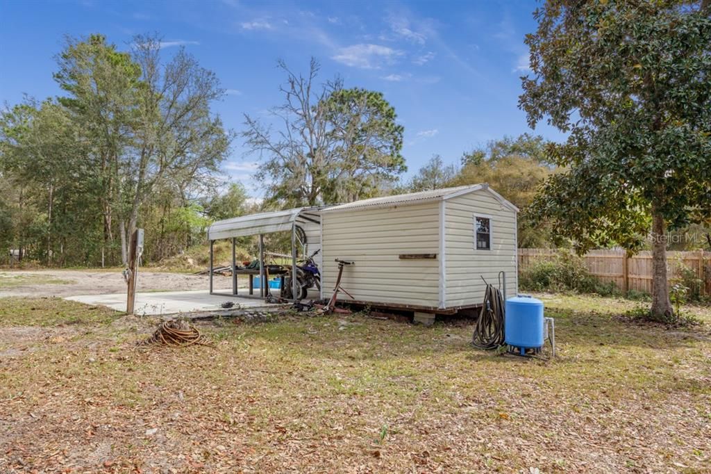 Recently Sold: $160,000 (3 beds, 2 baths, 1404 Square Feet)